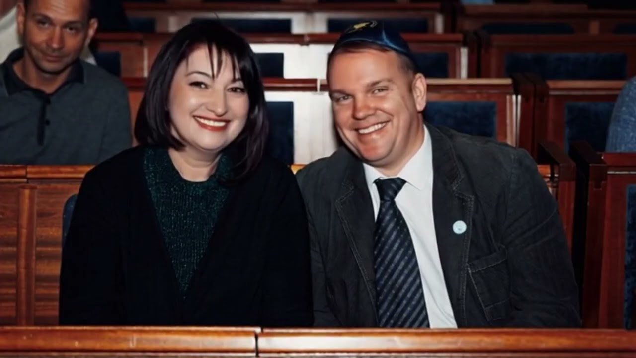 The Aliyah song. Singer-Nati Gale,Lyrics -Pavel Bronshtein,Hebrew-M.Riskin, Composer-Anna Vitenbek