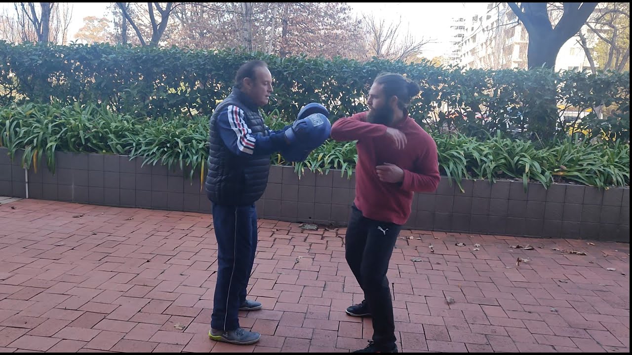 Crab Elbows - simple and effective for self defence