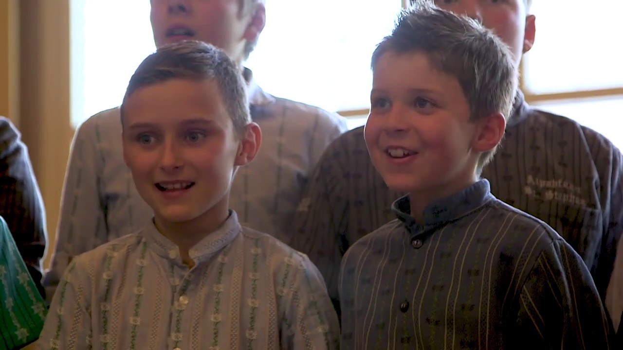 Urchig 2 - Der Nachwuchs singt "Hüt u Itz" (TRAILER)