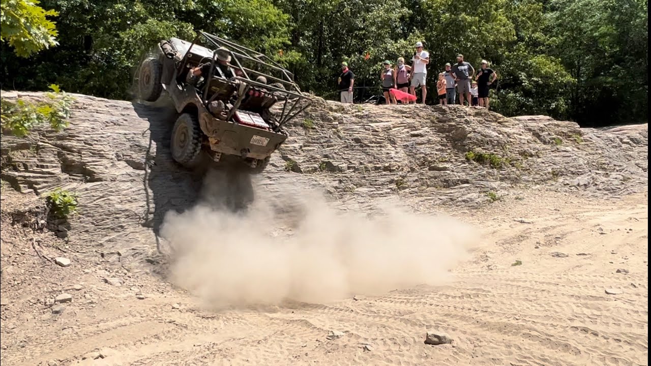 BAM BAM the Willys - Badlands Offroad - Rock Quarry