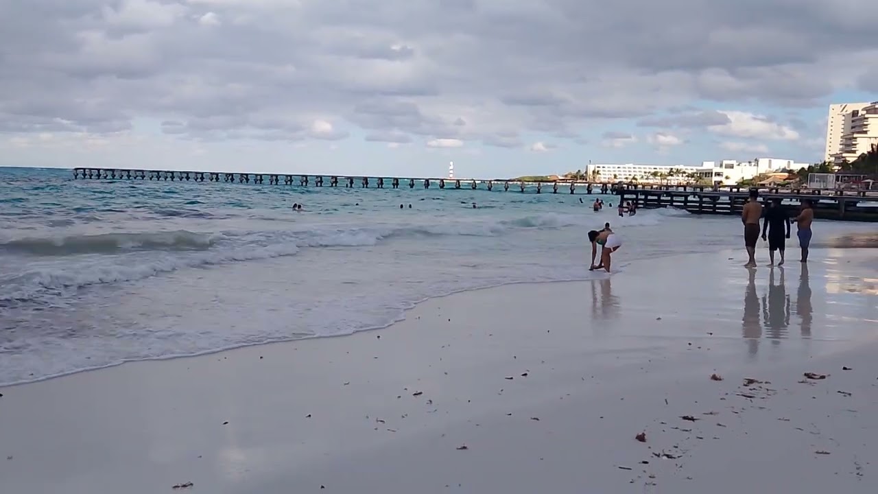 Mucho viento en Playas de Cancún México | Playa Caracol