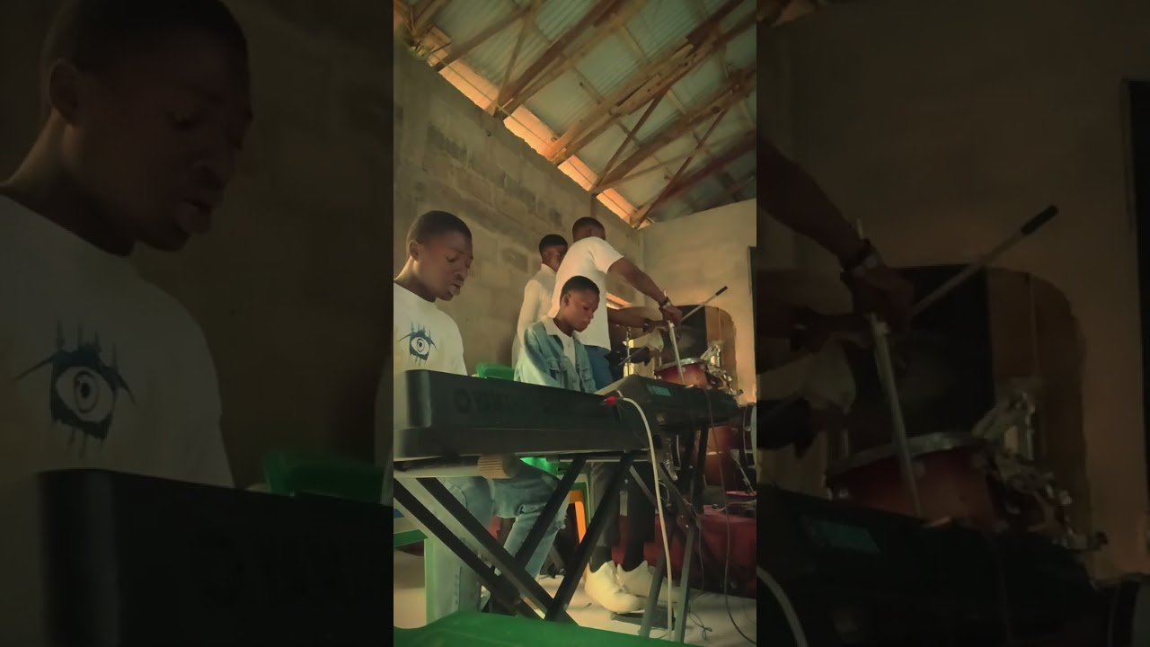 Where words fail, worship speaks🔥🙌🙏