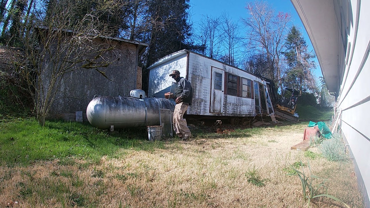 Singlewide Demolition: Tight Spot Part 1