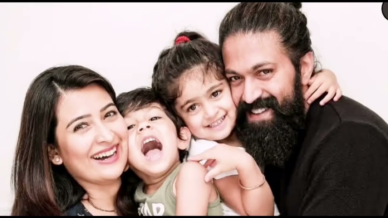 SouthActor Rockstar Yash With Wife Radhika Pandit and daughter arya and son yatharav #rockstar #yash