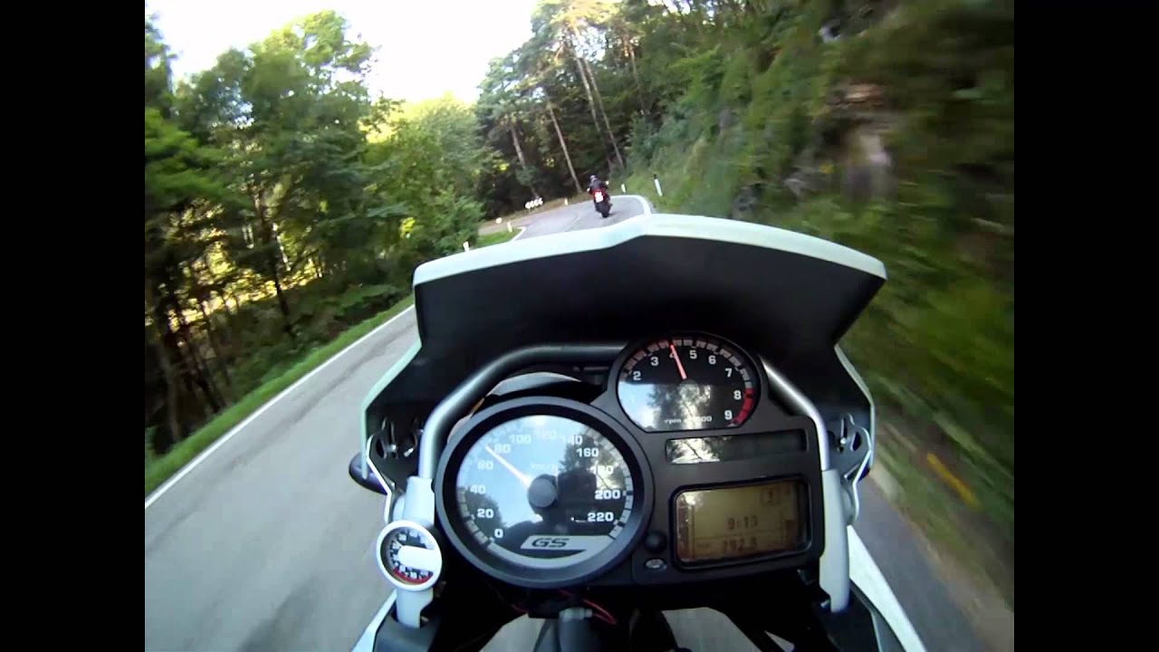 BMW R1200GS @ Mendelpass 27082011 UNCUT