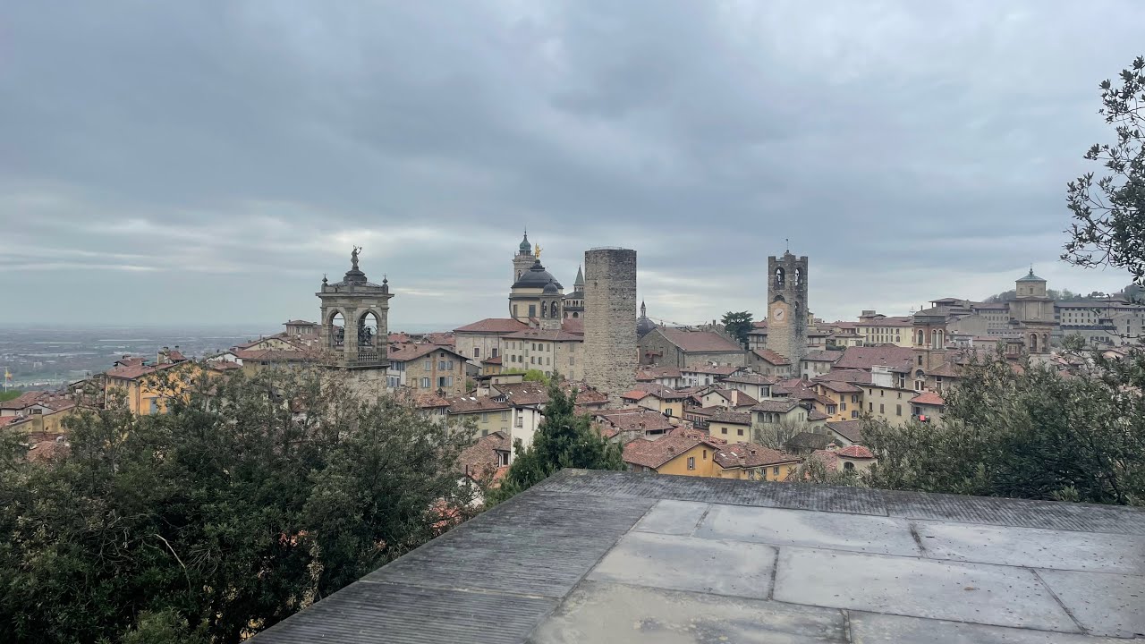 CAMPANE DI BERGAMO (BG) ANGELUS CORALE FERIALE DALLA CITTÀ ALTA