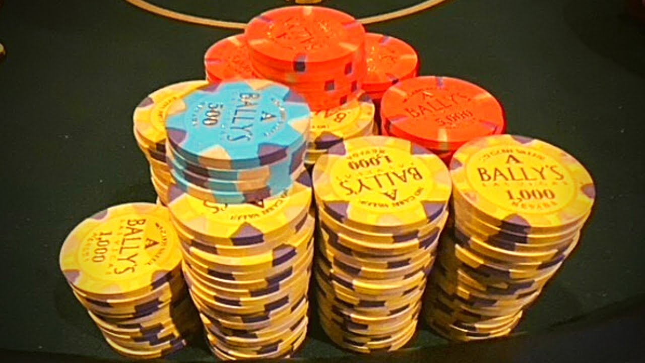Building HUGE Stack in WSOP Circuit MAIN EVENT (Day 1) | Poker Vlog #23
