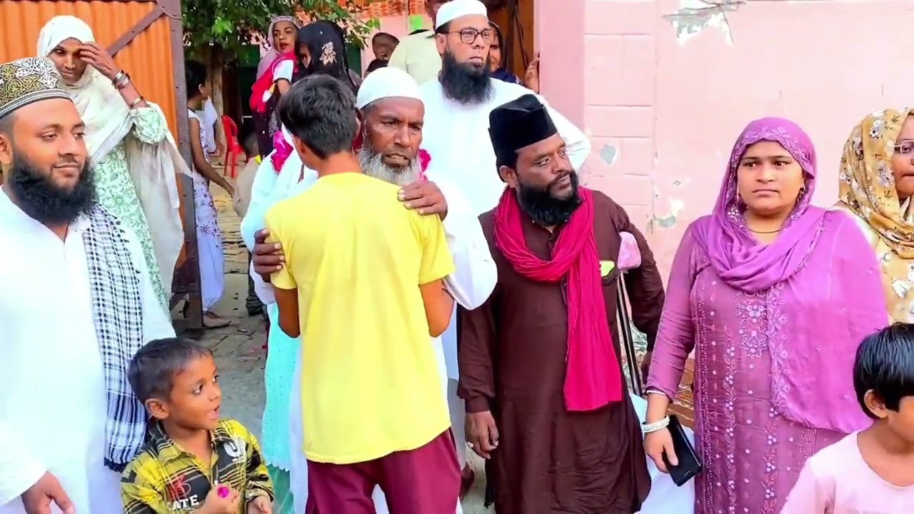 आरिफ़ाना कलाम किस तरह से पकारे तम्हे और क्या कहा करे देखा हो जिस ने आपको मौला वो क्या करे 