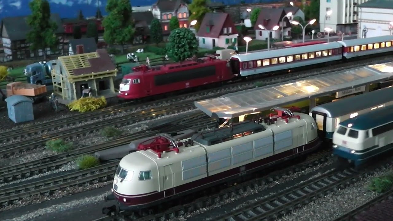 Abendzüge mit der BR 103 Spur N