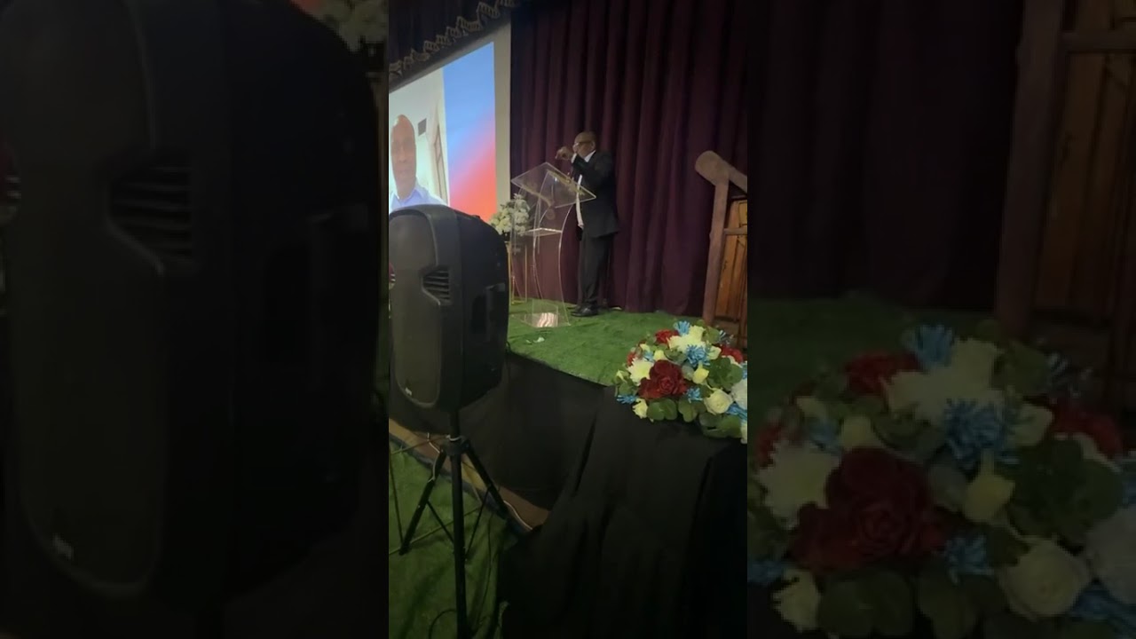 BISHOP SEKETE AT FUNERAL TALKING ABOUT SAD SESOTHO MATLWANE STORY