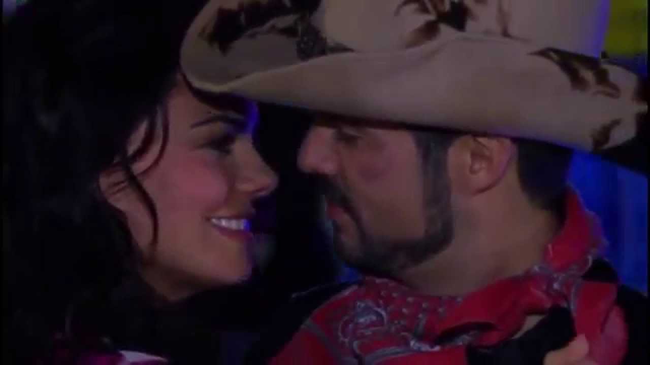 PEDRO Y FIORELLA