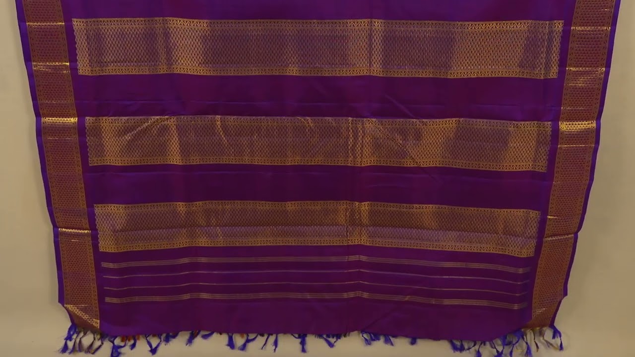 Rust Ten yards silk saree SS7978 #indianhandlooms #madisarsarees