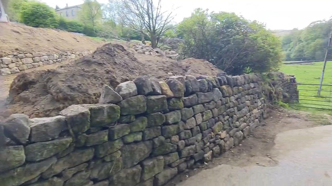 A walk down Lower Cragg Vale, West Yorkshire