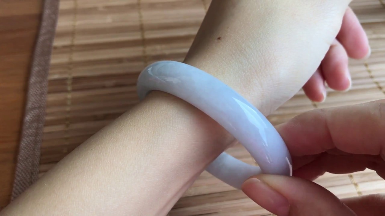 54.3mm A-Grade Type A Natural Jadeite Jade Faint Lavender Green Modern Round Bangle No.151290