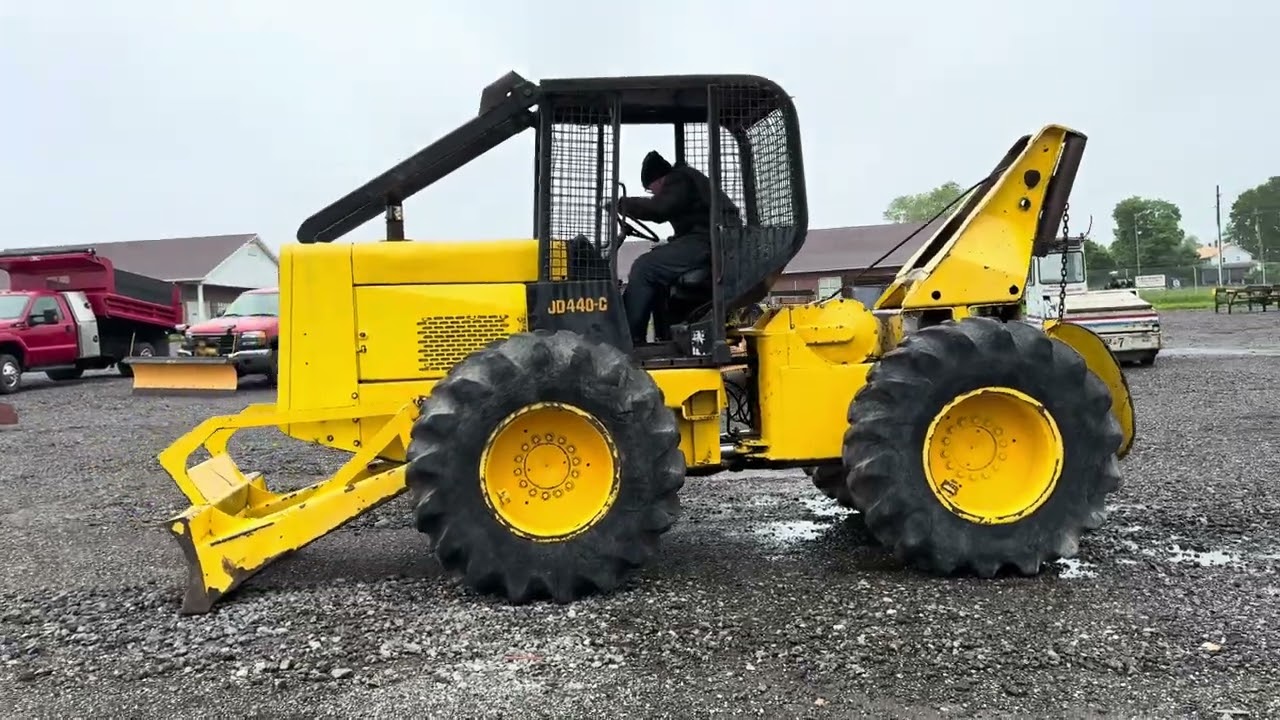 Lot 1750: John Deere 440-C Cable Skidder