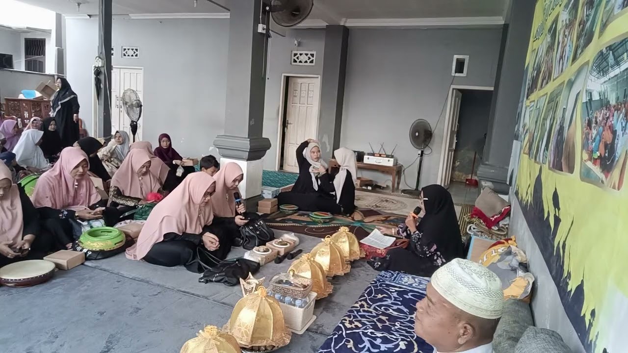 Alhamdulillah,acara santunan dan bukber dimajlis Almadinah kediaman Ibu Suriyani, semoga berkah 🤲🤲