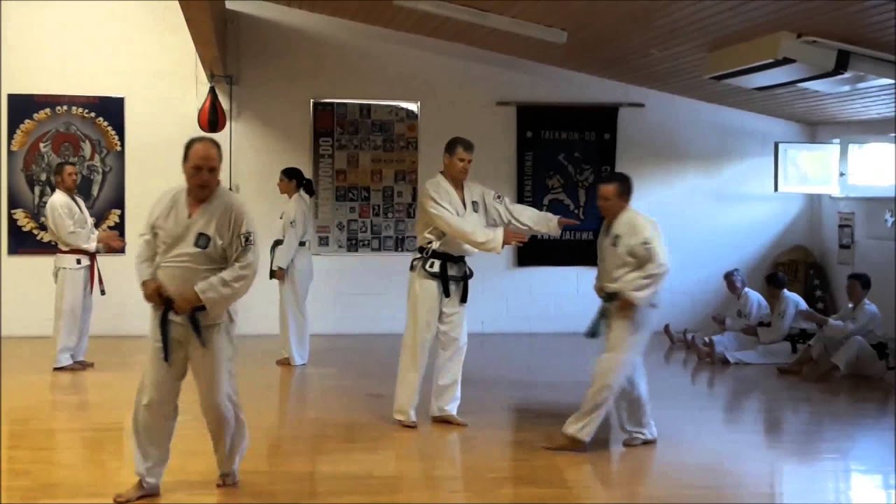 Prüfung zum Blaugurt, 4. Kup