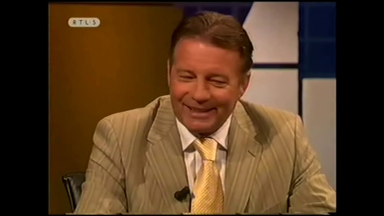 Voetbal Insite met Co Adriaanse, Henk Spaan en Johan Derksen. Presentatie: Wilfred Genee.