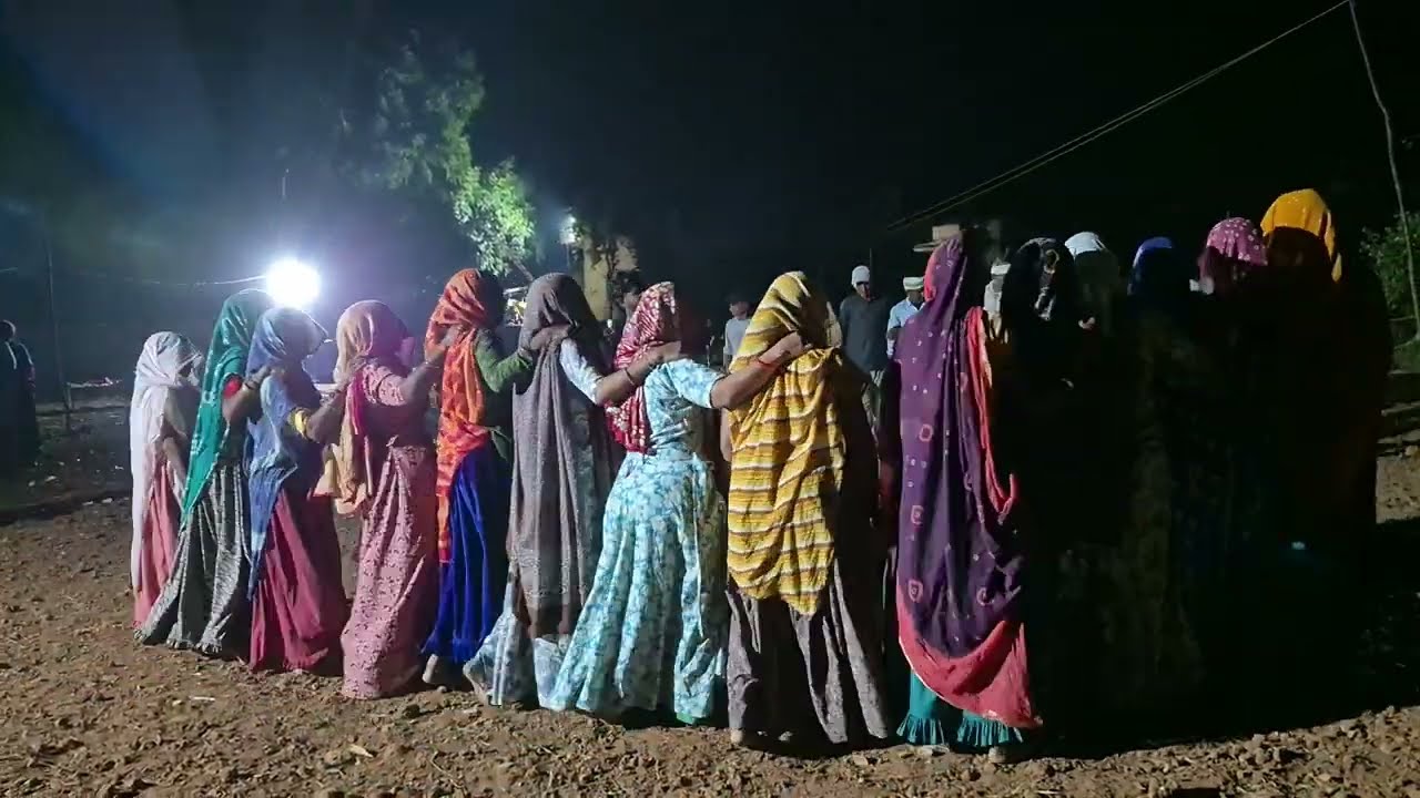 आदिवासी परंपरा गरबा नृत्य !! Adivasi folk song 2025