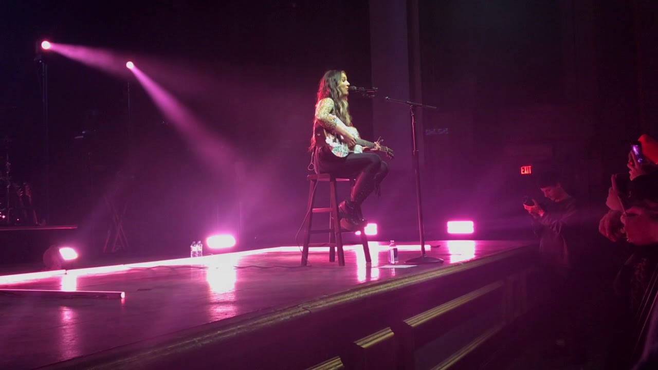 Lennon Stella - Polaroid (Acoustic Version) - Live - Love Me Tour 2019