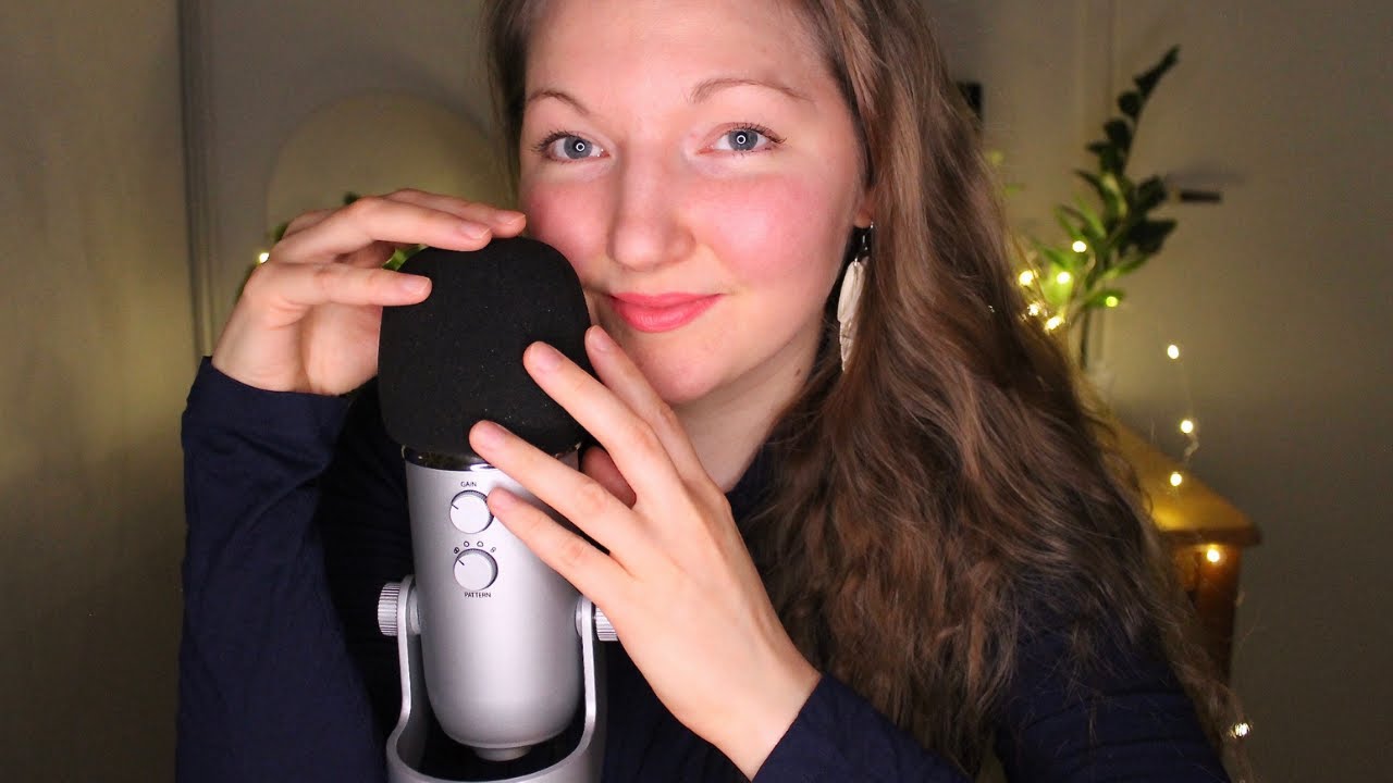ASMR Singing and Whispering You to Sleep & Triggers | Laulan ja Kuiskaan sut uneen & Triggereit&auml;