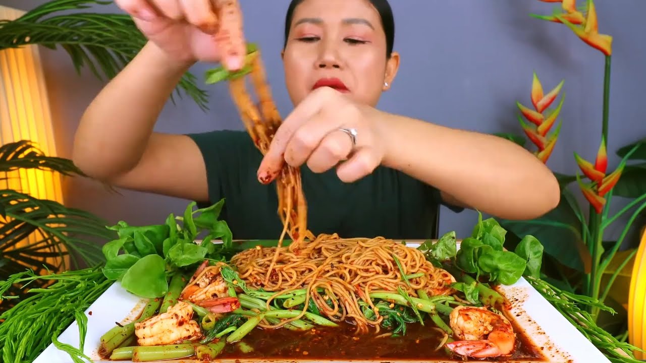 Mukbang ASMR Food Barbar Eating Spicy Noodles Seafood No Talking Asian Korean