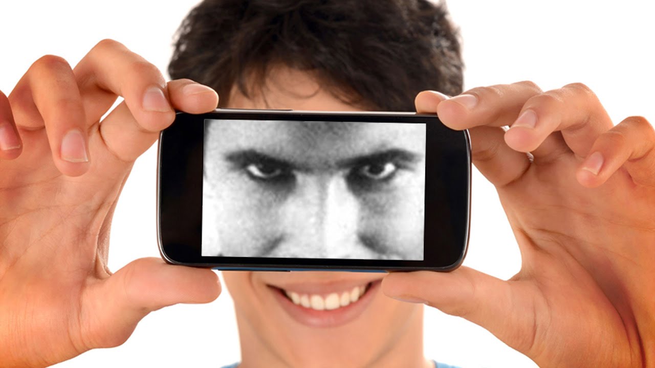 Men Who Take Lots of Selfies Are Psychopaths, Says Science!