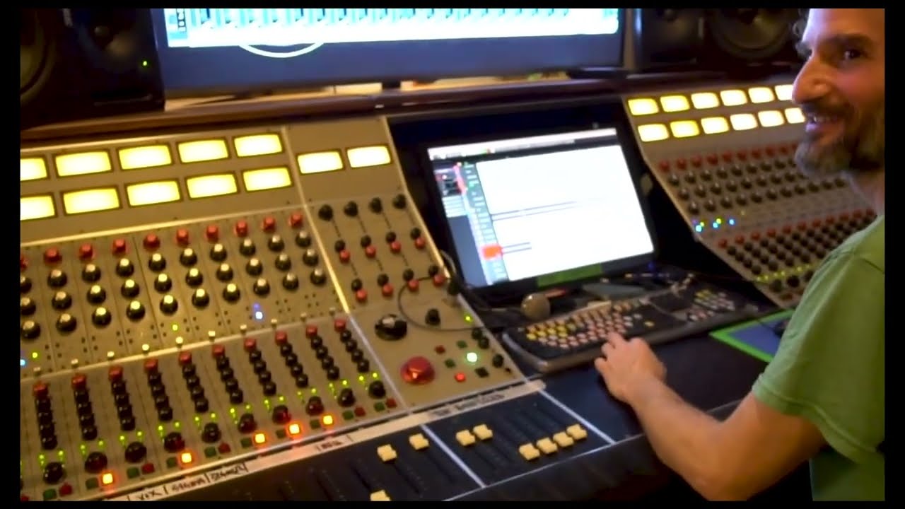 The Honeyclub x Sol de Sants Studios BCN | Video by delValleArt
