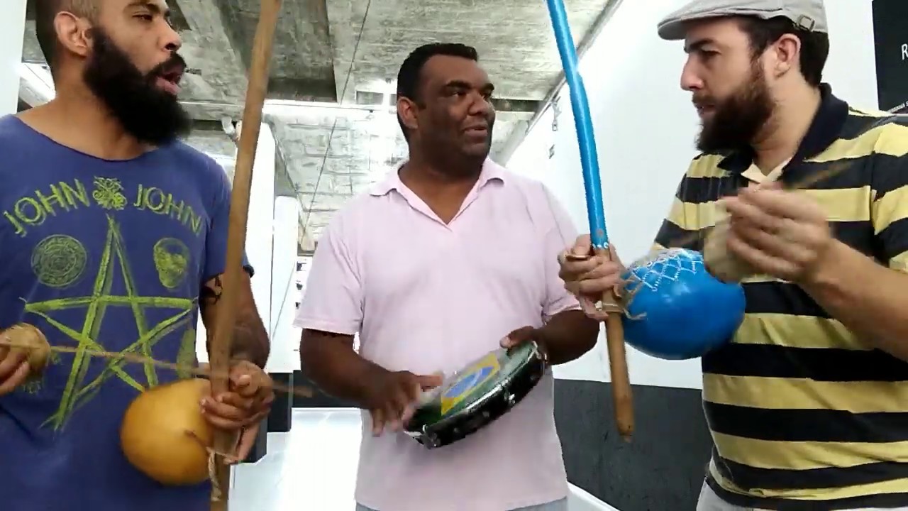 Cantiga de Capoeira - Marimbondo Pequenino com Danilo, Varão e Mesquita