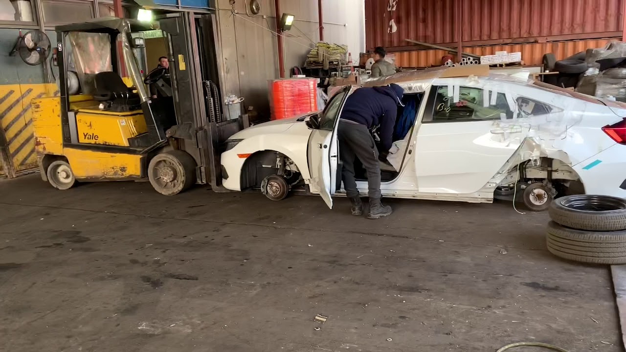 Container loading in New Jersey 🇺🇸 to Kotka Finland 🇫🇮 With 4 vehicles (cars) and 2 bikes