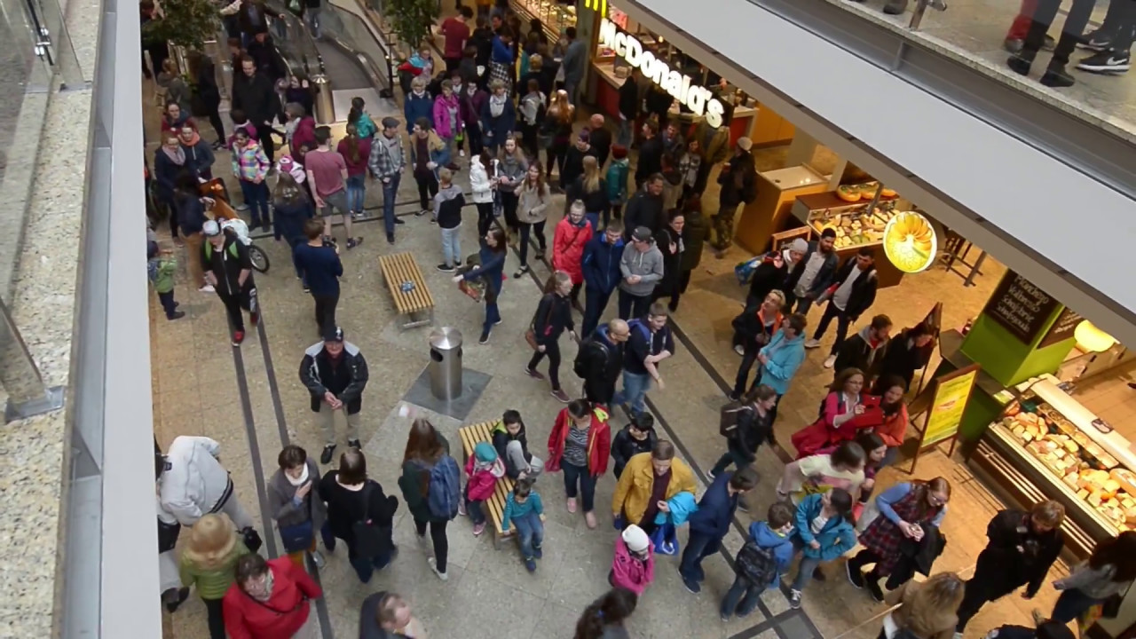 Flashmob im Kornmarkt-Center Bautzen 29.04.2017