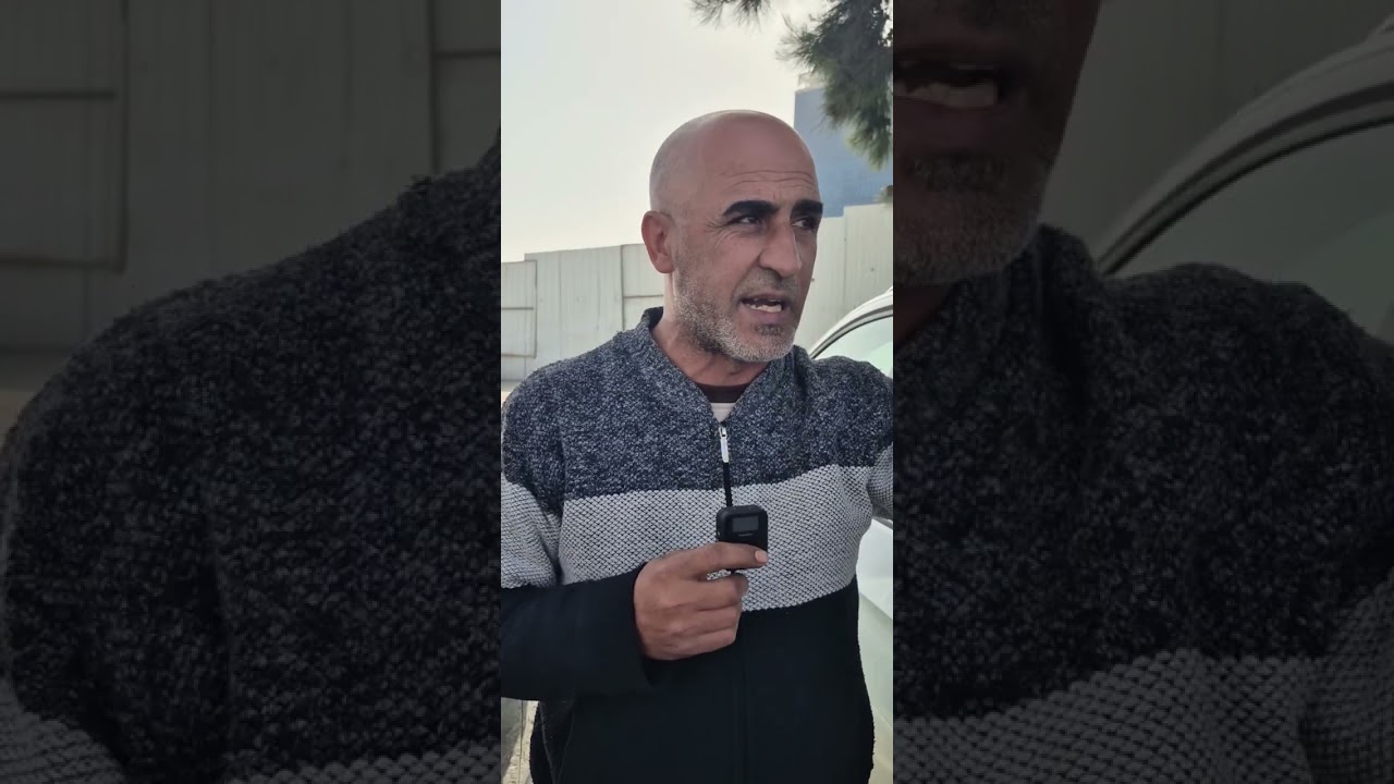 سواقي السرافيس صارو يضربوا بعض مشان راكب، وسياراتنا محجوزة لشركات التسهيلات ومش قادرين ندفع أقساطها.