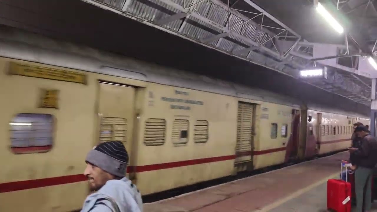 Dewas junction Railway station | देवास जंक्शन रेलवे स्टेशन | Dewas Railway station