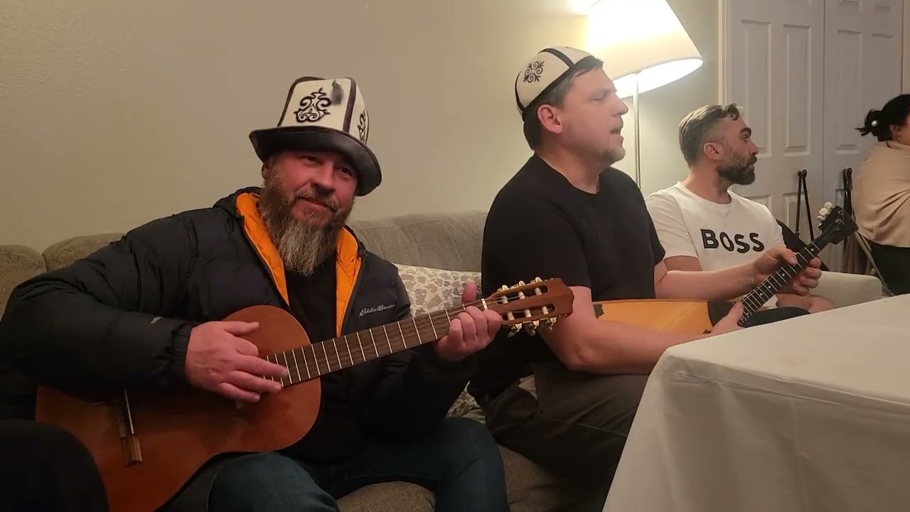 Встреча родственников у Андрея и Наташи дома. 