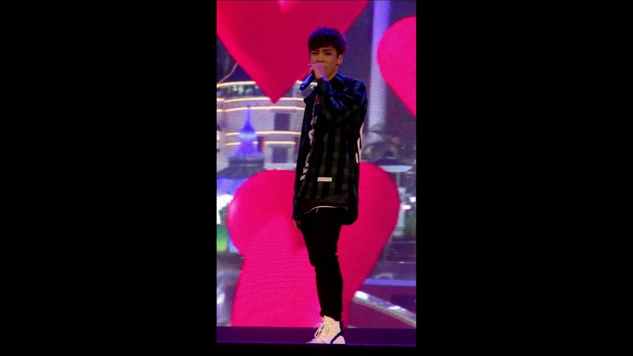 [직캠/FanCAM] 141228 롯데월드 판타지오 아이틴 박민혁(PARK MIN HYUK) '빅뱅-Bad Boy'