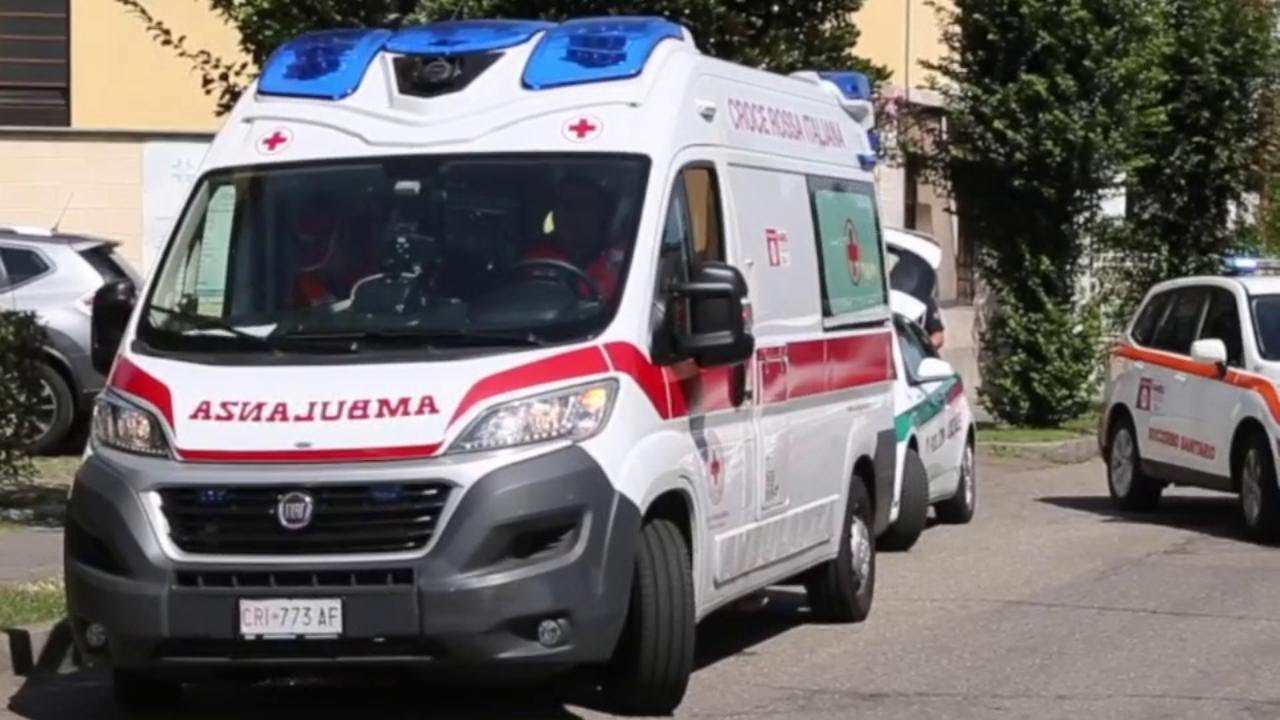 Vigevano, 72enne investita in bici