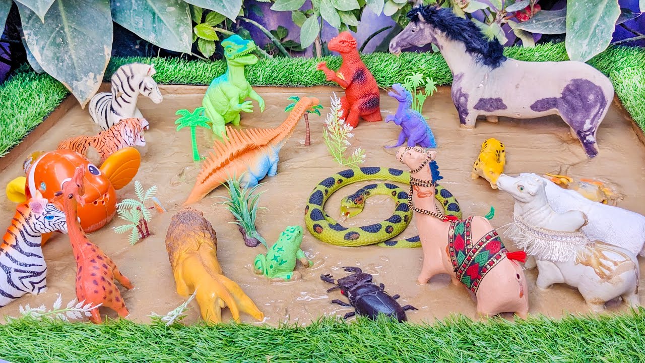 Prehistoric Omnivore Dinosaurs and Muddy Forest Animals Stuck in Sandbox Adventure
