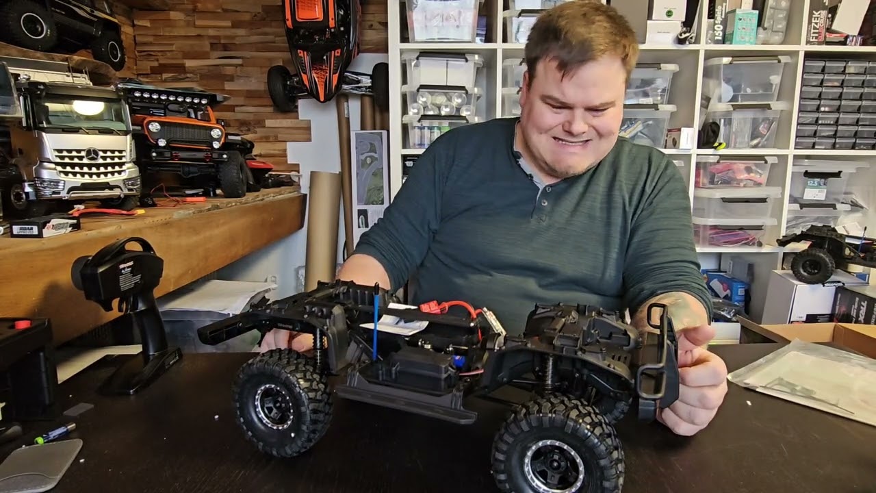 Traxxas TRX-4 Nissan Pathfinder – Unboxing & erster Eindruck