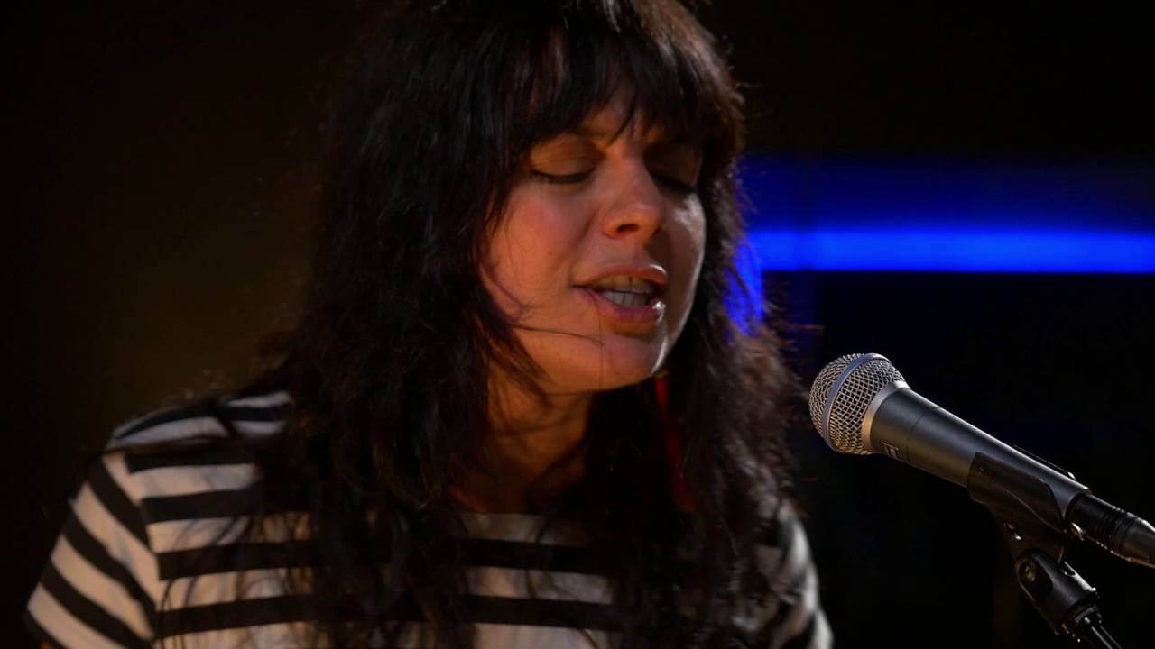 The Coathangers - Squeeki Tiki (Live on KEXP)