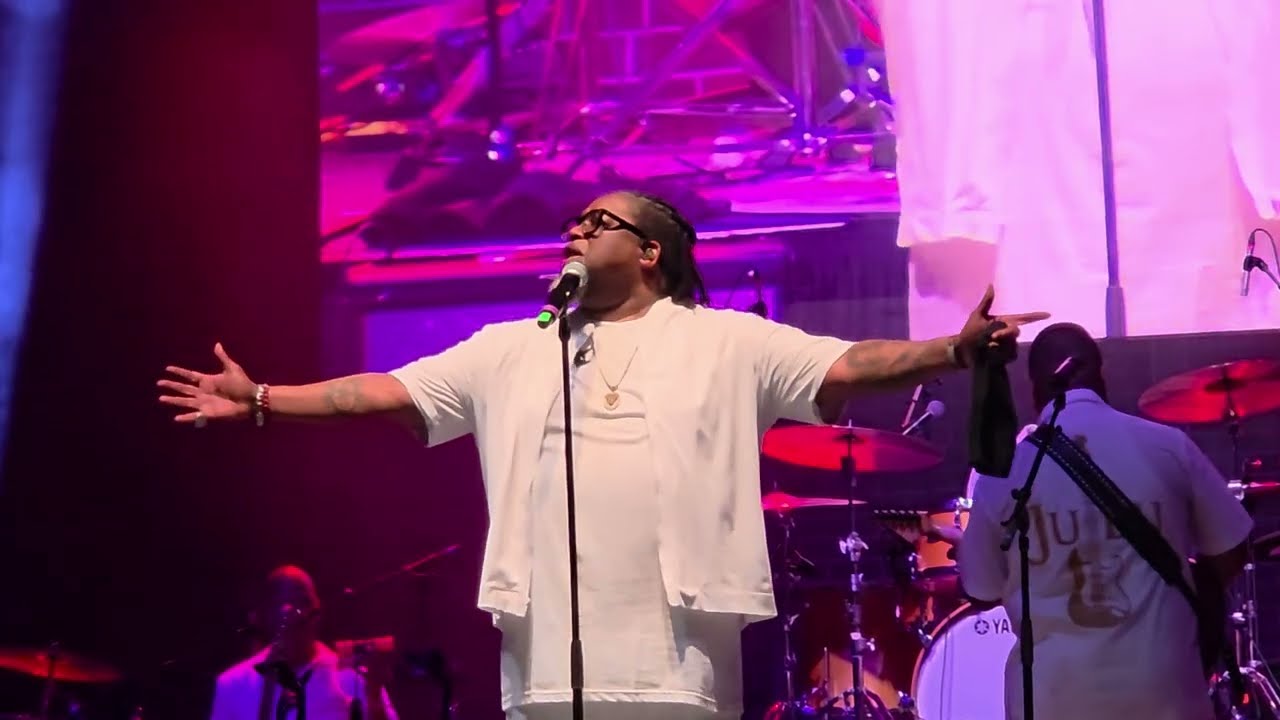 Dave Hollister & Jubu Smith at VyStar Amphitheater - Golden Time of Day - By Frankie Beverly