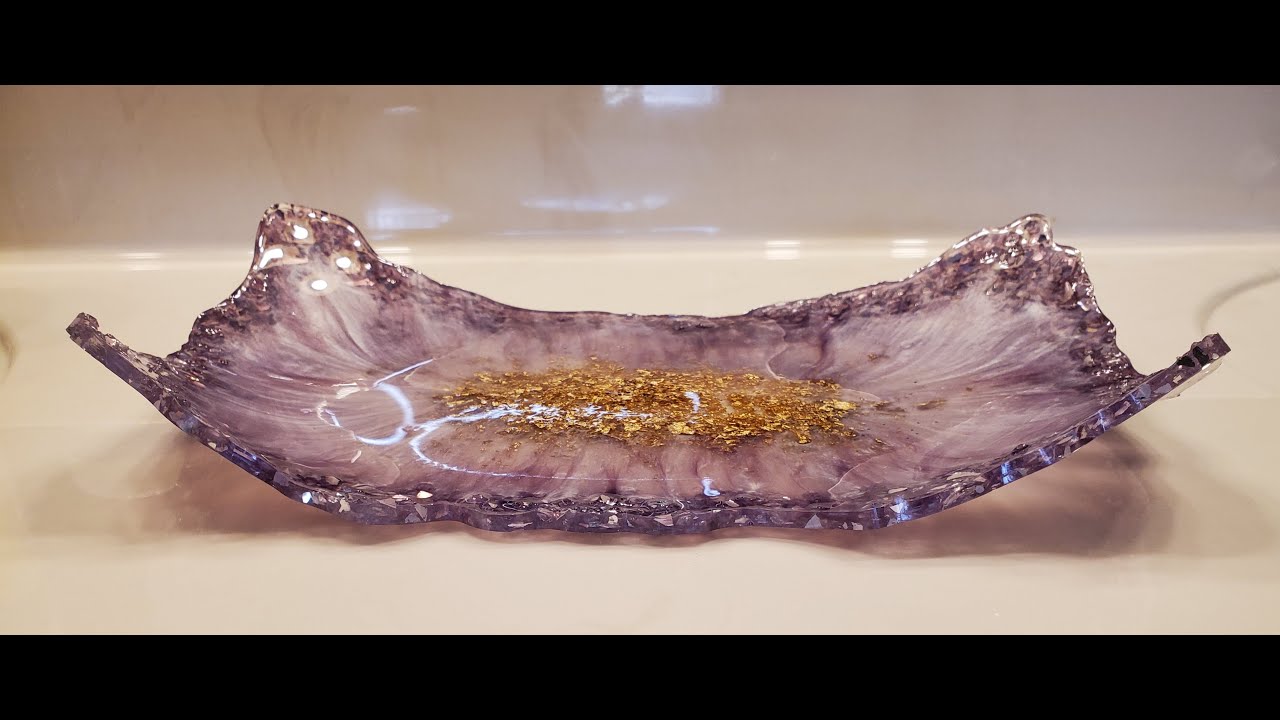 (510) DECORATIVE PURPLE TRAY RESIN Crushed Glass, Gold Leaf, Sparkles & Curved Edges Fun! 072120