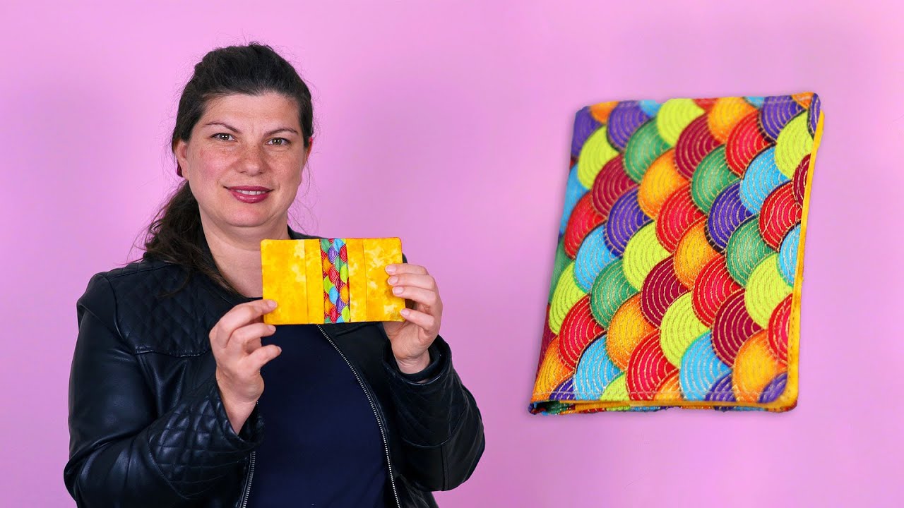 DIY Easy Card Wallet Holder // Sew a Card Wallet with 4 Card Slots [Free Sewing Pattern]