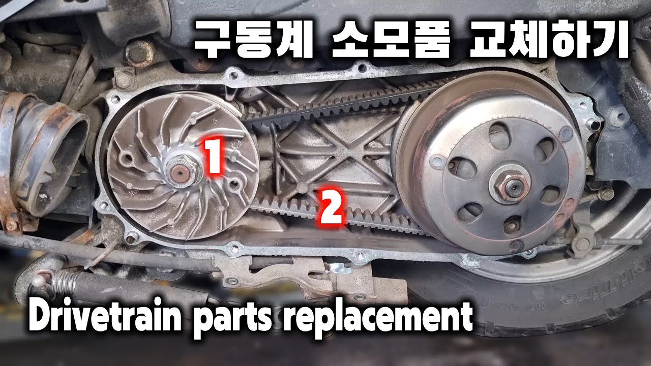 Замена ремня и комплекта шкивов трансмиссии скутера Honda SCR110