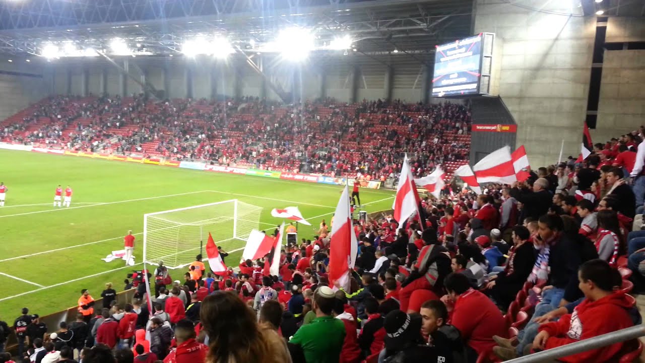Hapoel Beer Sheva Ultras and Team Celebration!
