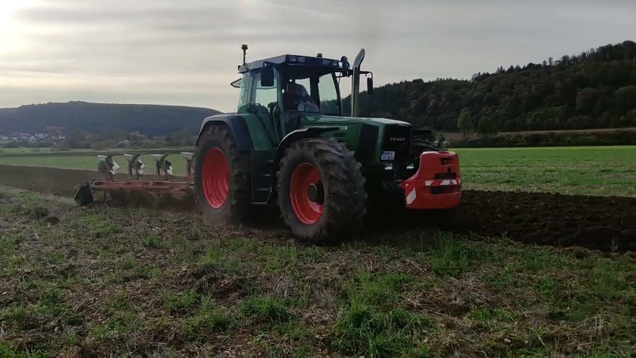 Fendt Favorit 824 Turboshift Bj. 1996 Probepfl&uuml;gen nach Vollrestauration