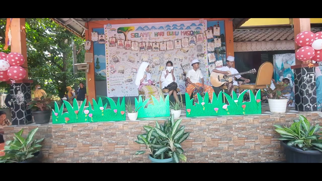 Akustik Kelas 6 Laskar Pelangi dan Jendela Kelas 1