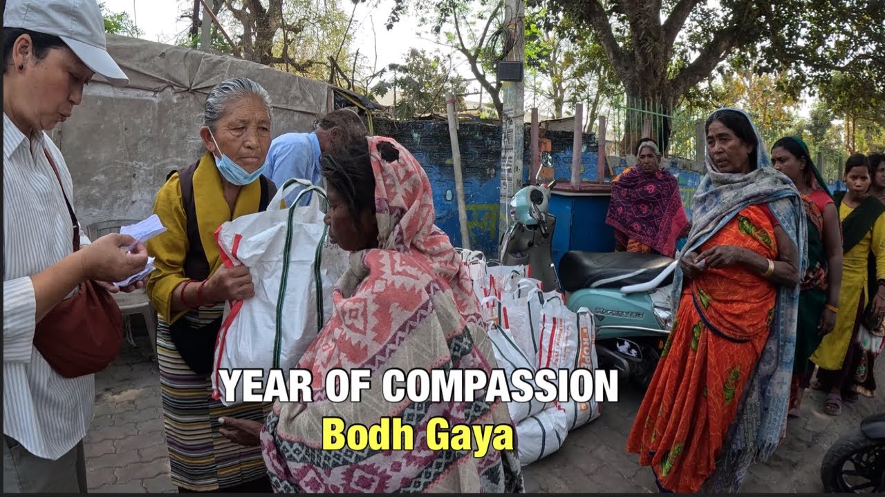 Helping 100 Families ❤️ || Bodh Gaya || Tibetan YouTube || 
