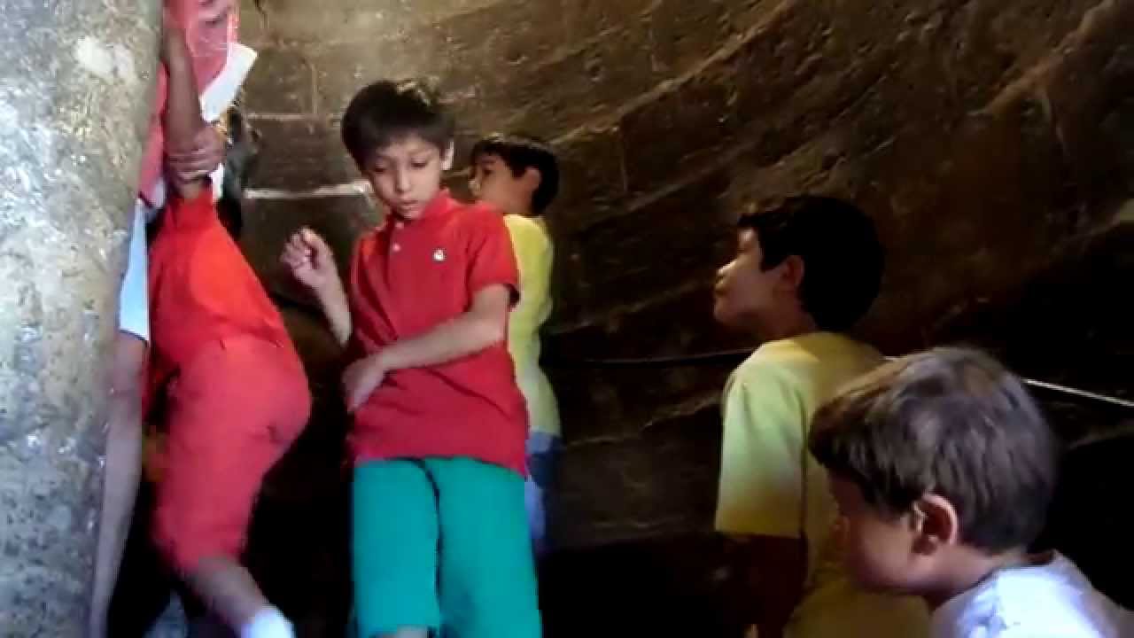 Subiendo al mirador de Micalet o Miguelete Catedral de Santa María de Valencia | AUDIOVISOR
