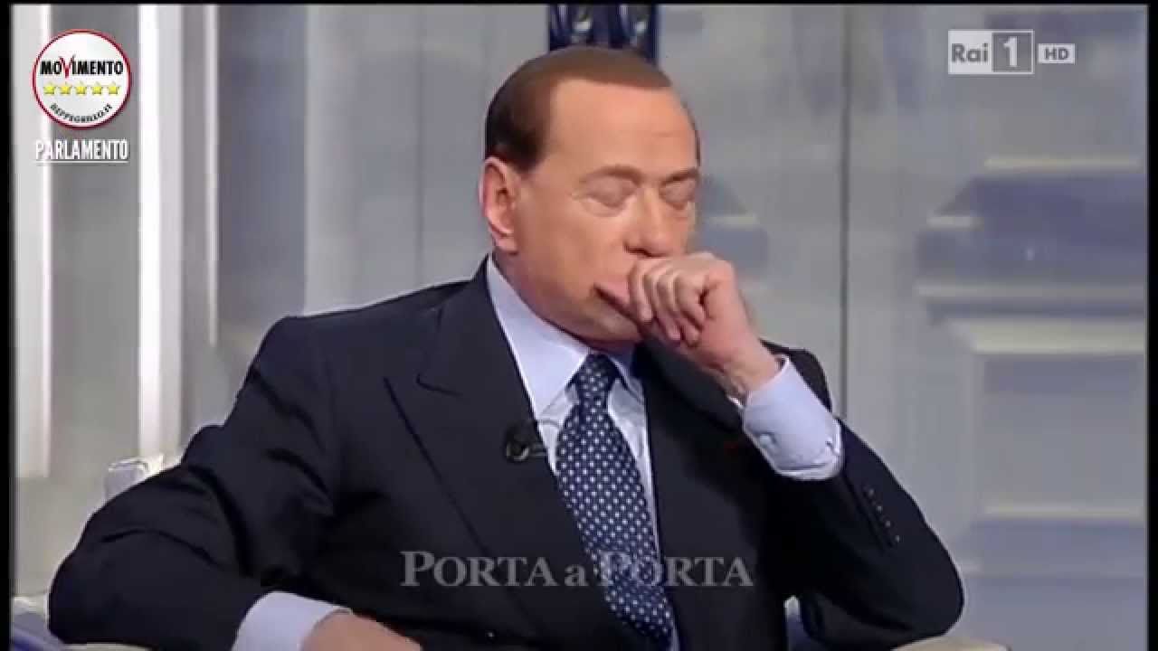 Roberto Fico: "Berlusconi, chi è il buffone?"