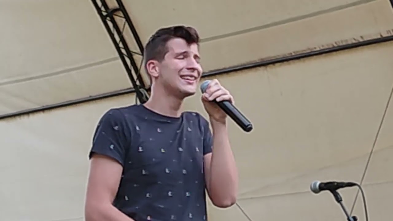 László Attila | Te ott állsz az út végén. • 2023.06.17.